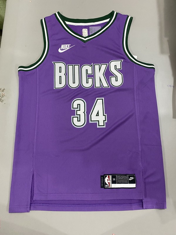 NBA Milwaukee Bucks-103