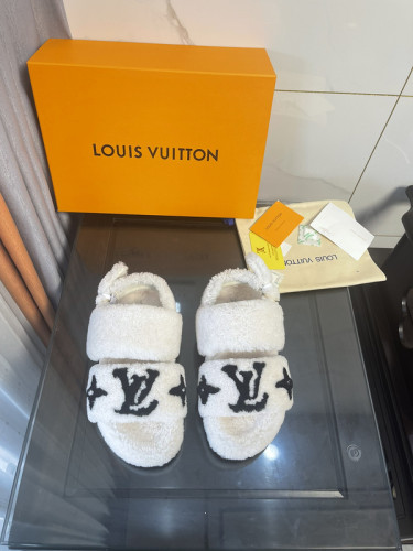 LV women Sandals 1：1 Quality-500