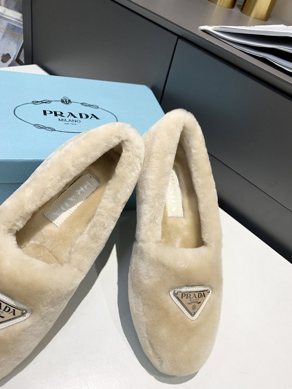 Prada women shoes 1：1 quality-389
