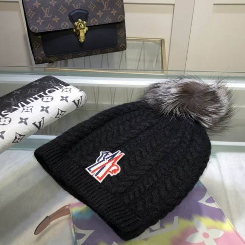 Moncler Beanies-213