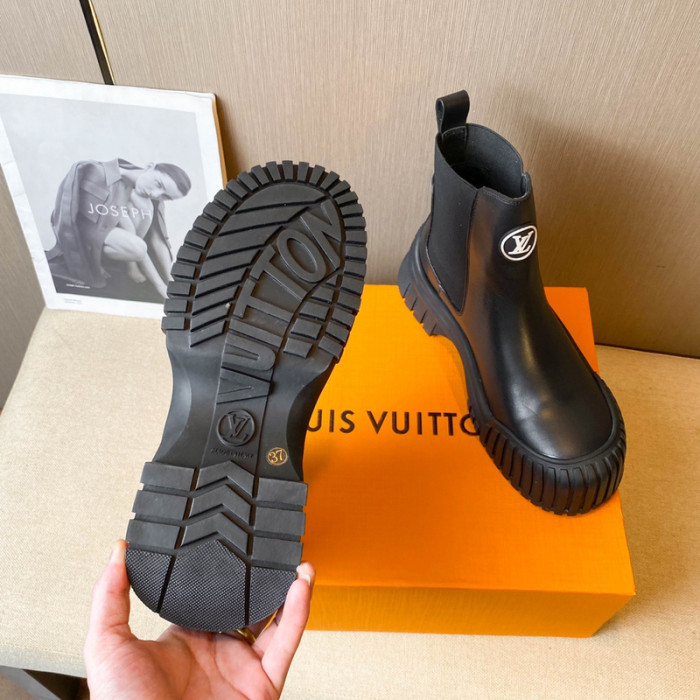 LV Women Shoes 1：1 Quality-858
