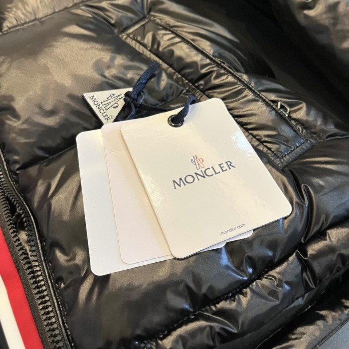 MONCLER Jacket 1：1 Quality-088