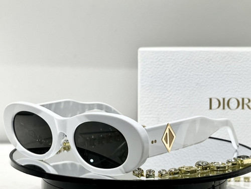 Dior Sunglasses AAAA-1085