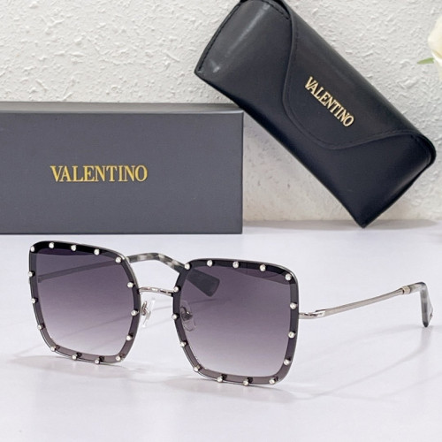 V Sunglasses AAAA-371