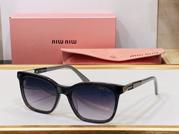 Miu Miu Sunglasses AAAA-292