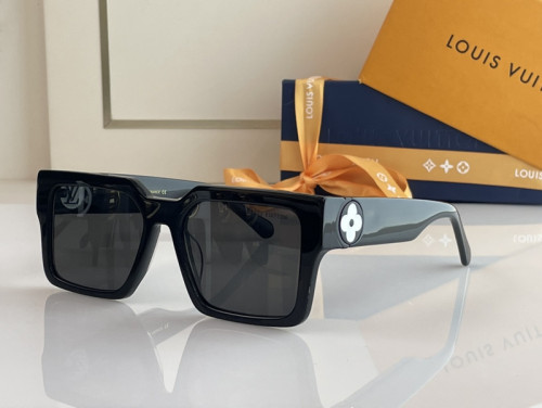 LV Sunglasses AAAA-2075