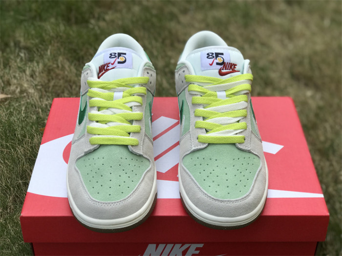 Authentic Nike SB Dunk Low SE 85 Grey Green