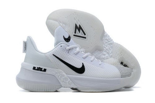 Nike LeBron James 13 Low shoes-035