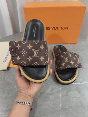 LV Sandals 1：1 Quality-563