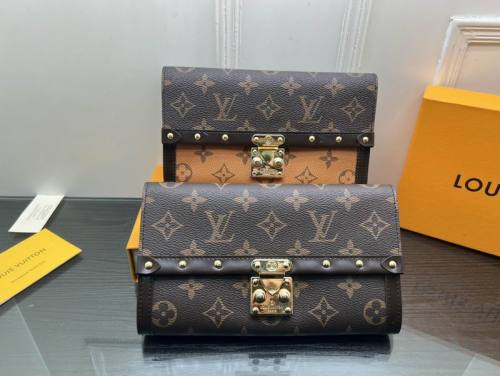 Super Perfect LV Wallet-640