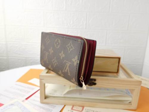 Super Perfect LV Wallet-629