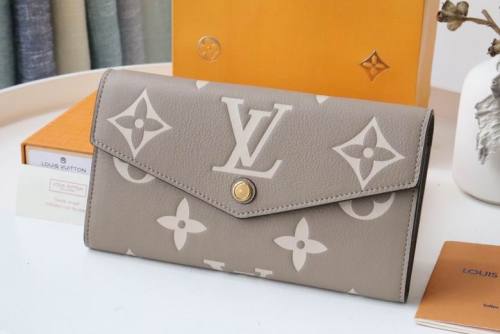 Super Perfect LV Wallet-615