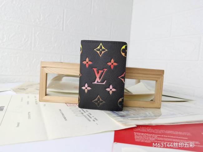 Super Perfect LV Wallet-560