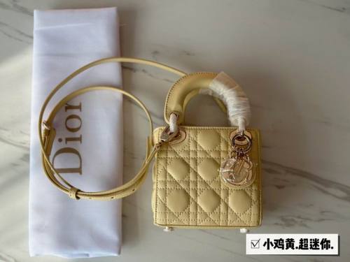 Dior Handbags AAA-190