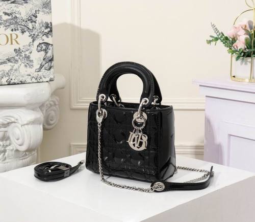 Dior Handbags AAA-186