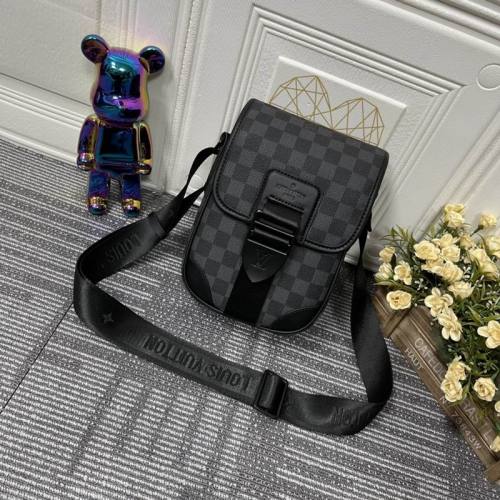 LV Hangbags AAA Men-044