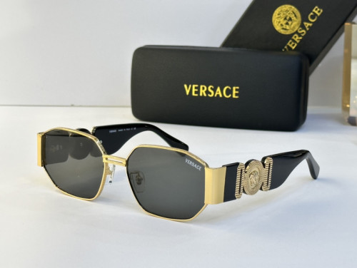 Versace Sunglasses AAAA-1686