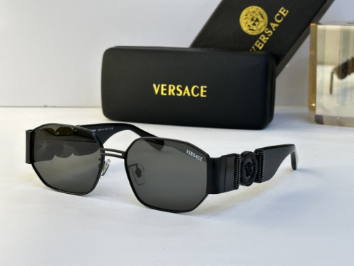 Versace Sunglasses AAAA-1736