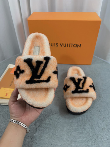 LV women Sandals 1：1 Quality-593