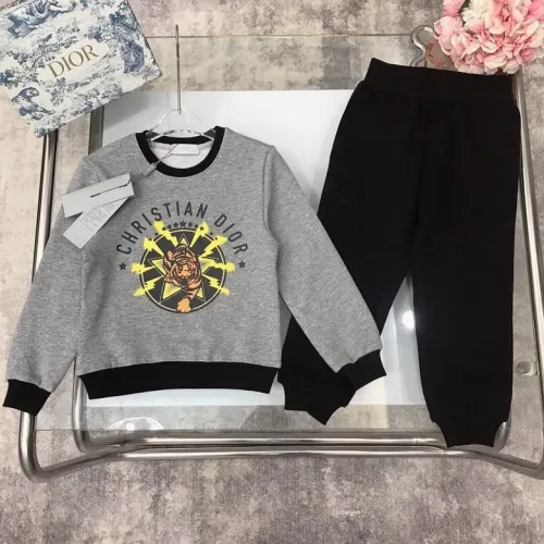 Kids Clothes-321