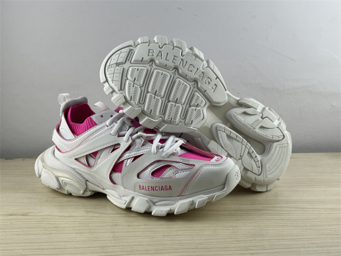 B 17FW Tripe-S High End Sneaker-435