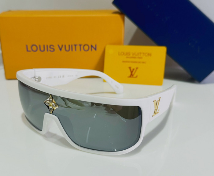 LV Sunglasses AAAA-3161