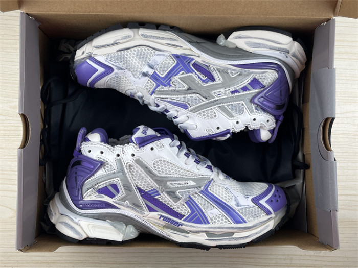 B 17FW Tripe-S High End Sneaker-438