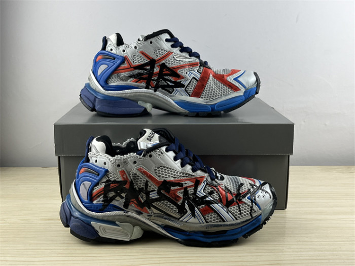 B 17FW Tripe-S High End Sneaker-441