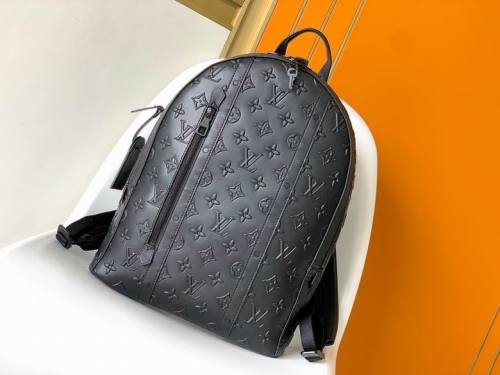 LV Backpack 1：1 Quality-082