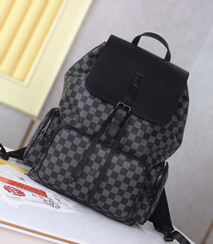LV Backpack 1：1 Quality-052