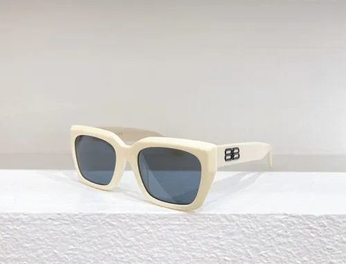 B Sunglasses AAAA-692