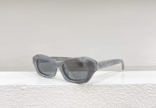 Off white Sunglasses AAAA-635
