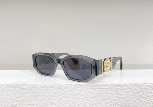 Versace Sunglasses AAAA-1982