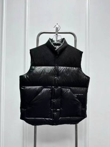 Moncler Down Vest men-145