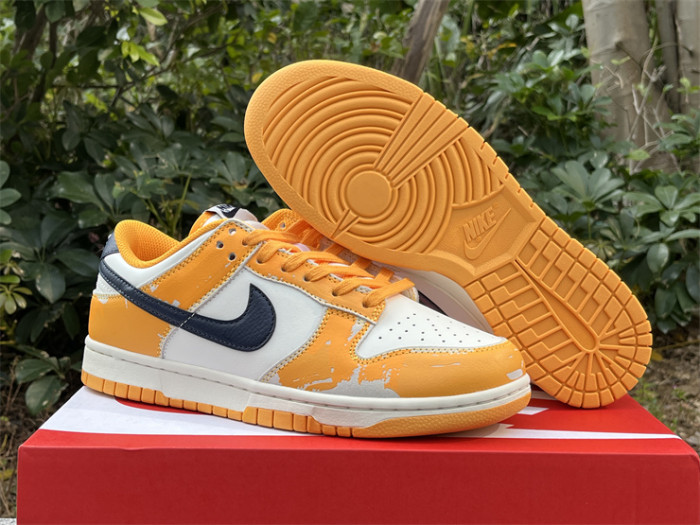 Authentic Nike Dunk Low Wear and Tear
