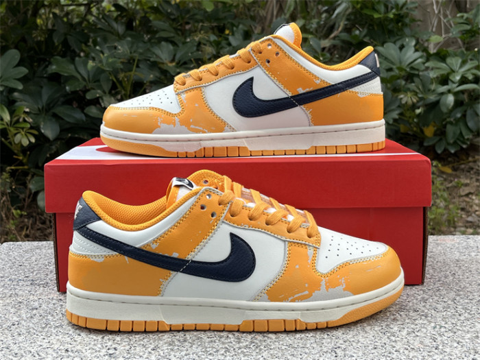 Authentic Nike Dunk Low Wear and Tear