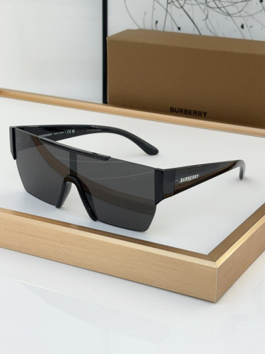 Burberry Sunglasses AAAA-2235