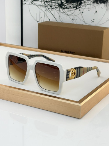Burberry Sunglasses AAAA-2245