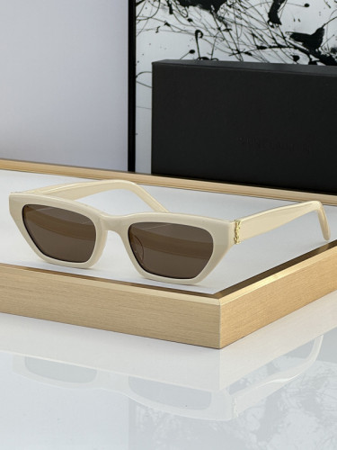 Dior Sunglasses AAAA-2641