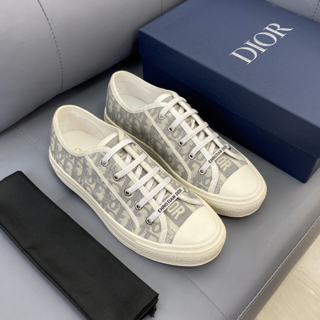 Dior Women Shoes 1：1 quality-575