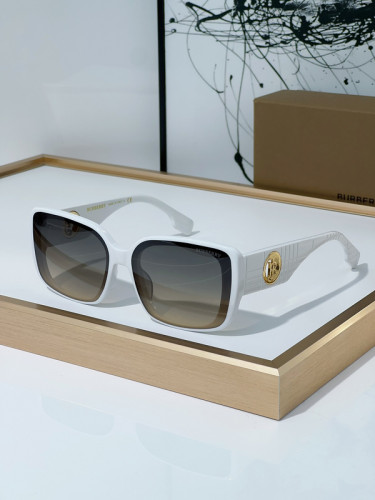 Burberry Sunglasses AAAA-2402
