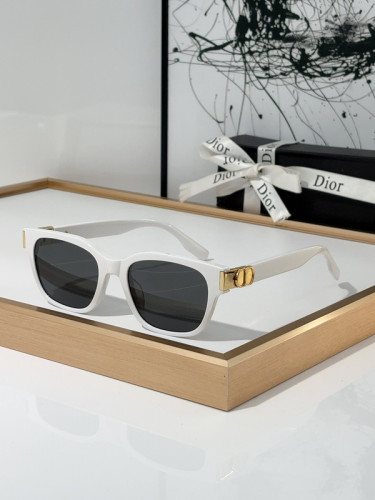 Dior Sunglasses AAAA-2706