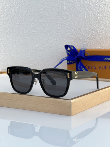 LV Sunglasses AAAA-4218