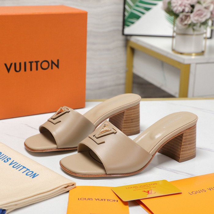 LV women Sandals 1：1 Quality-686