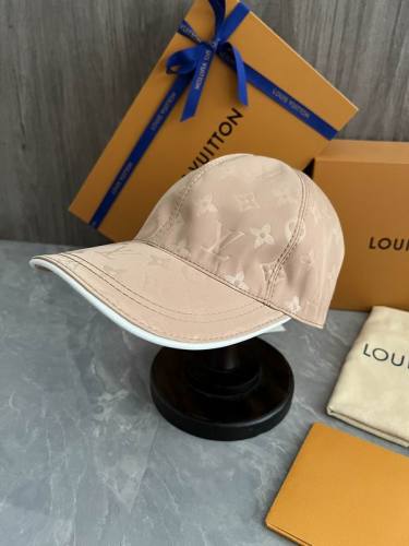 LV Hats AAA-820