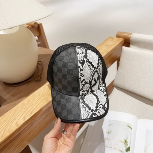 LV Hats AAA-450