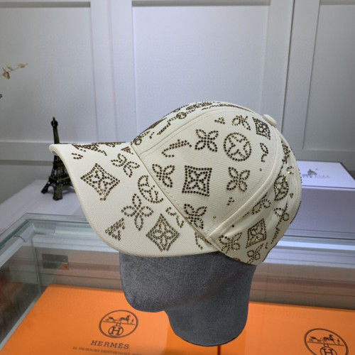 LV Hats AAA-010