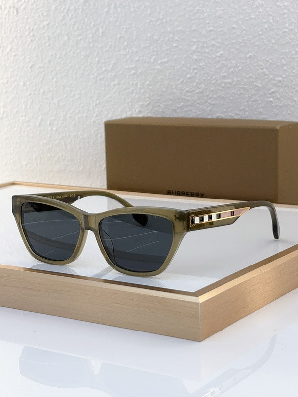 Burberry Sunglasses AAAA-2548