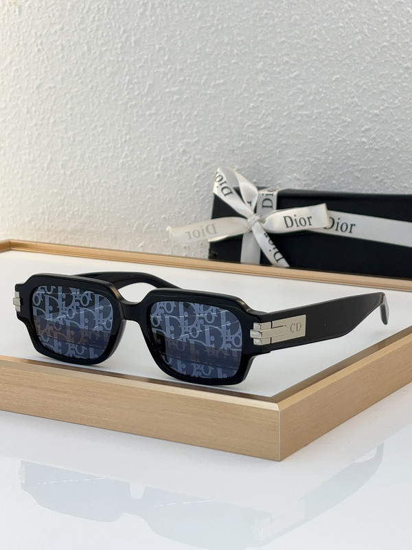 Dior Sunglasses AAAA-2810