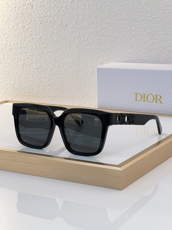 Dior Sunglasses AAAA-2814
